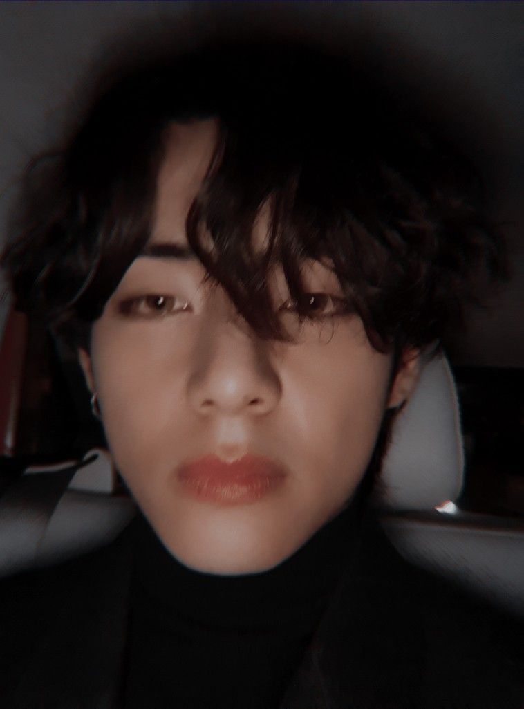 Featured image of post Taehyung Selca Black Hair